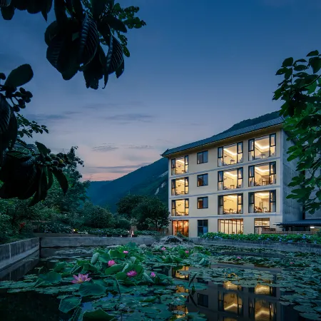 Mountain Stream · Courtyard (Hailuogou Moxi Ancient Town Branch)