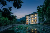 Mountain Stream · Courtyard (Hailuogou Moxi Ancient Town Branch)