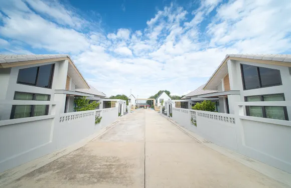 尼空帕塔納松米泳池別墅