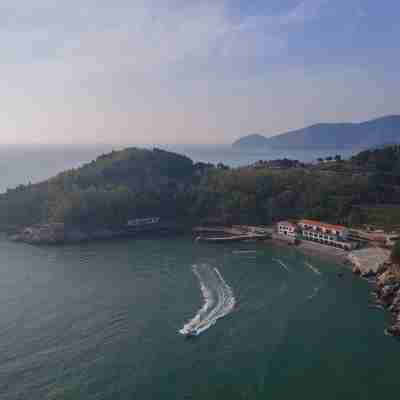 青島嶗山邸閱度假飯店·桃花塢 Hotel Exterior