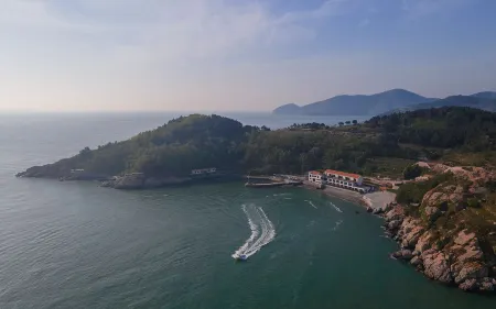 Qingdao Laoshan Yue Matchic Resort · TaoHuaWu Отели рядом с достопримечательностью «Laoshan Taiqing Palace»