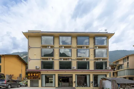 Jikong Wangxue Resort Hotel (Hailuogou Glacier Forest Visitor Center) Отели рядом с достопримечательностью «Moxi Ancient Town»