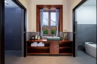 Yixiang Pavilion boutique