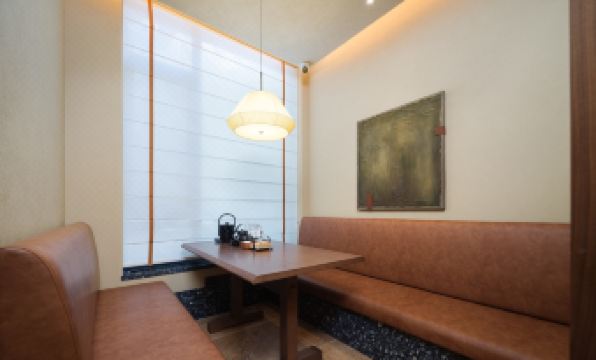 Dalian Xinghai Square Century City Sculpture Sea View Atour Hotel