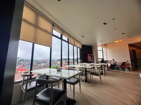 Uphill Baguio Managed by Baguio Terra Отели рядом с достопримечательностью «Университет Филиппины Багио»