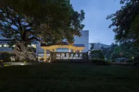West Lake Vishwa Resort Hotel in zona Shicui Pavilion