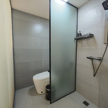 Changxing Smart Hotel (Mengzi Nanhu Park)