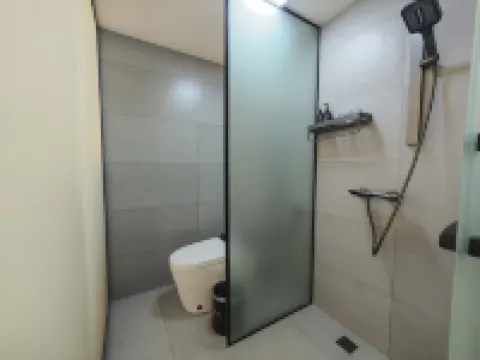 Changxing Smart Hotel (Mengzi Nanhu Park)