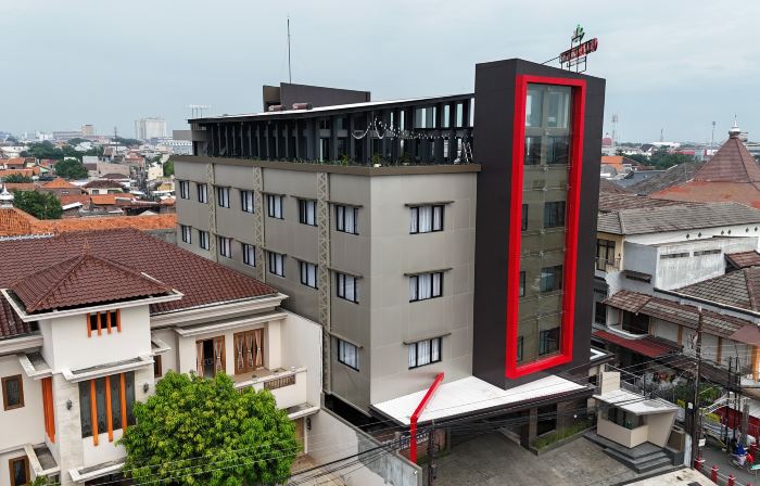 Eno Front One Hotel Semarang