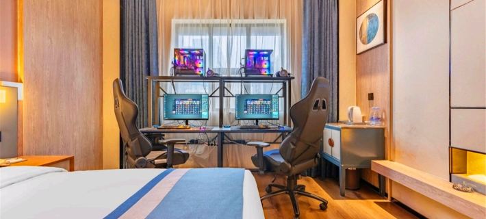 Jingzu Esports Hotel (Xinfeng Aoxin Fruit Wholesale Market Store) Hotels in Xinfeng