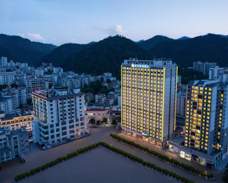 City Comfort Inn Hotel (Baise Xilin Times Square) Hotels in Xilin
