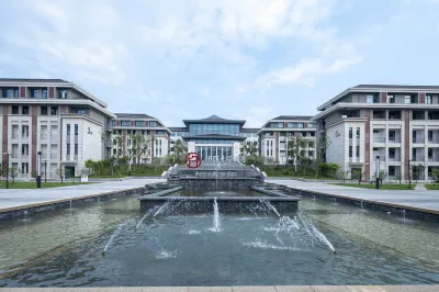 QIANNA HOTEL FINE(RuYang Youth Maker Center)