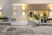 Gwangju W Lounge Hotel