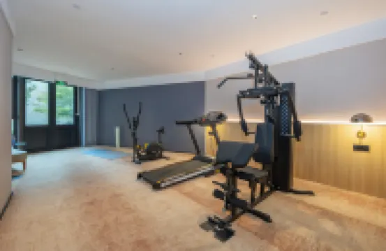 Yilan Hotel (Shanghai Hongqiao Railway Station National Exhibition and Convention Center)