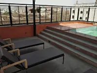 Gypsy Monkey Hotels near سيندي كامب