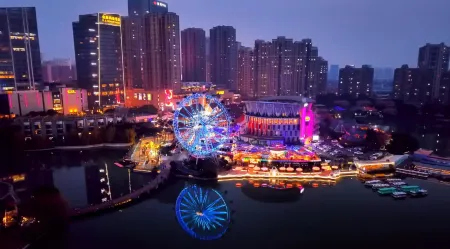 Qingmu Li Hotel (Chengxin Avenue Metro Station Branch) Отели рядом с достопримечательностью «Communication University of China, Nanjing»