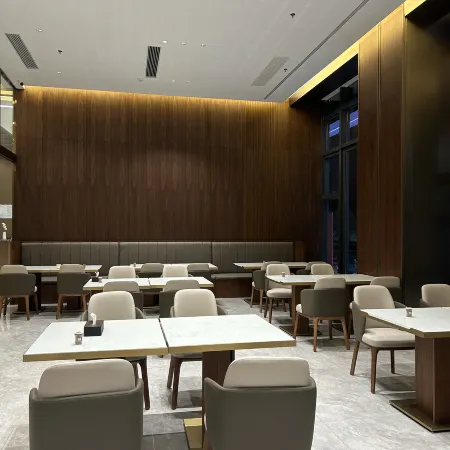 Guetu Hotel (Anshun West Railway Station Duocai Wanxiang Tourism City Branch)