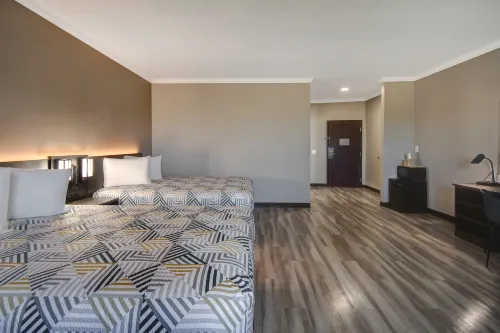 Motel 6 Fort Worth, TX – I-35 & I-20