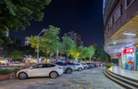 Yimi Hotel (Guangzhou Xiancun Subway Station Zhengjia Plaza Store) Hotel berhampiran Grandview Aquarium