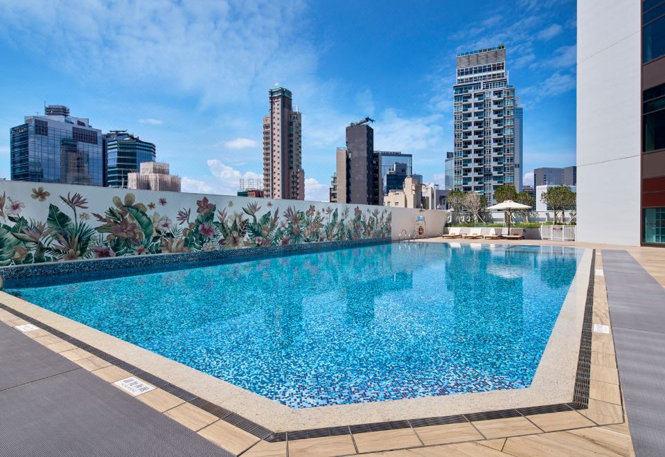 호프웰 호텔의 넓은 객실과 전망