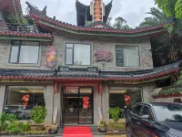黃姚大公館（黃姚古鎮景區龍爪榕店）