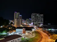 Jesselton Quay by Queenie - 5-Star