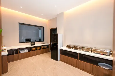 Dongjun Hotel Отели рядом со станцией Luoping Railway Station