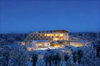 Mingrui Senggu Hot Springs Resort Hotel