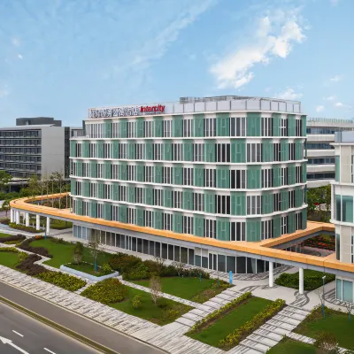 Intercity by Deutsche Hospitality Lingang Shanghai Hotel dekat DanauDishui
