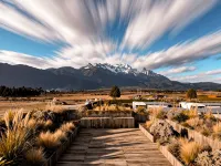 Luxcreek Space Pod | Enjoy Snow Mountain Sunrise View · Private Hot Spring · Vacation Homestay
