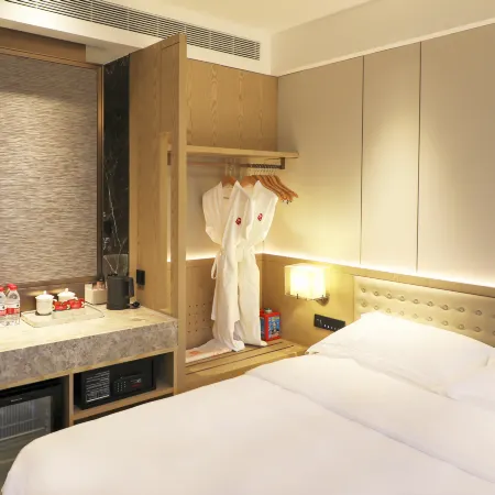 Sanya Yuanshuaifu Hotel(Dadong Hai)