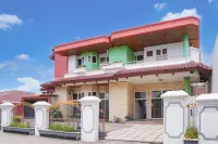 Collection O near Universitas Negeri Padang formerly Hotel Amra Hotels in 