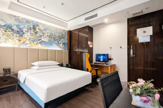 競放電競酒店（清遠萬福廣場博物館店）