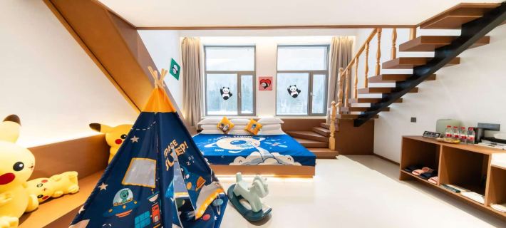 Xueyun Jiahua Resort Hotel (China's Snow Town Scenic Area) Ξενοδοχεία στην πόλη Χαϊλίν