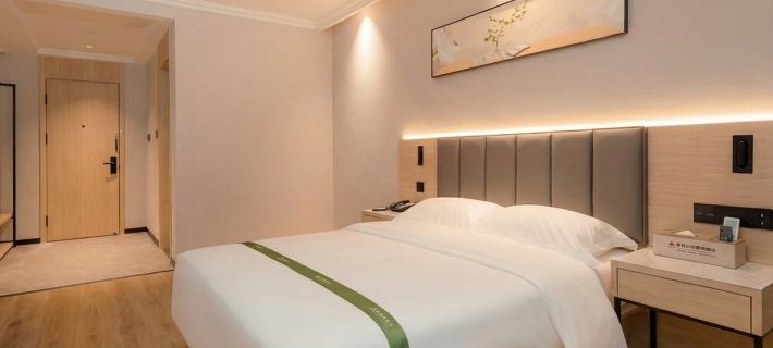 GreenTree Inn Express Hotel (Xinghua Yingwu Middle Road Zheng Banqiao Former Residence) Hotels in Xinghua