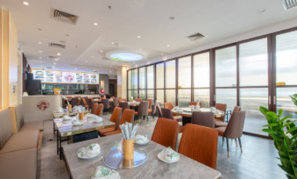 Shenzhen Chang'an Hotel (Luohu Port Huangbeiling Subway Station Branch)