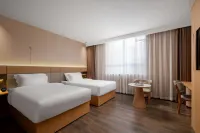 Foshan Yunji Smart Hotel (Qiandeng Lake Xiyue Subway Station)