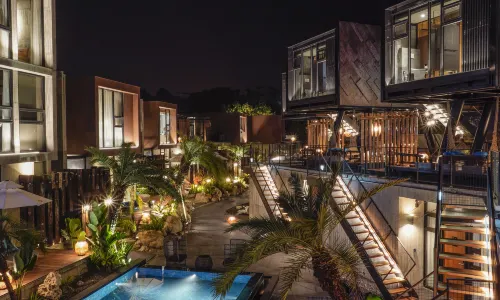Deer Chaser Hotel