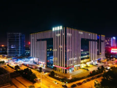 南京仙林中心金鷹廣場亞朵飯店