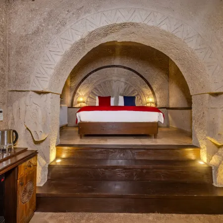 Grand Elite Cave Suites