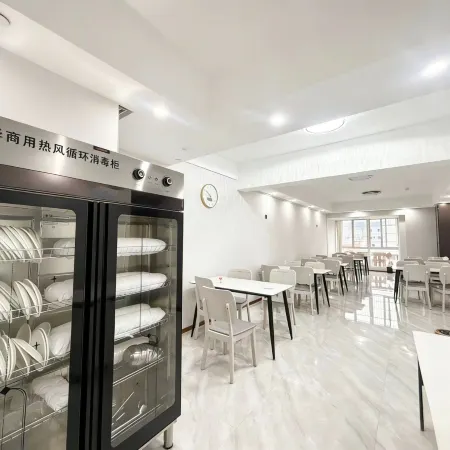 Juxing Business Hotel