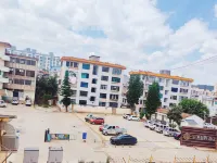 Manta Hotel (Yimen Chaoyang Road) - parking