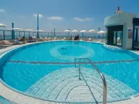 Luxury 2BR Apt w Balcony 2 min Walk from Beach Hotels in 