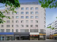 Jujia Hotel (Zhaotong Hejing Plaza) - parking