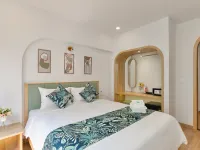Casa Del Mar Phu Quoc Boutique Hotel Hotels near An Thoi