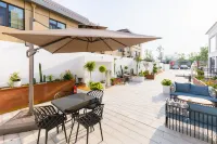 Palm Island Holiday Hotel