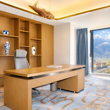 Kangzang International Hotel