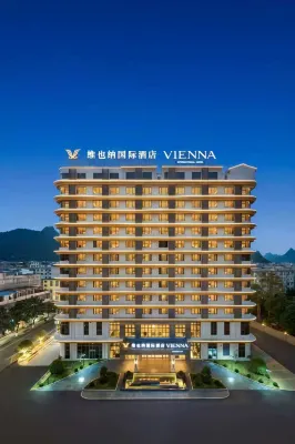 Vienna International Hotel (Chongzuo Tiandeng Marriott Center Branch