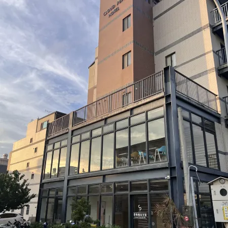 MaiMai Hotel