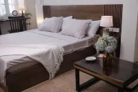 Hom. Staycation - Bed and Breakfasts